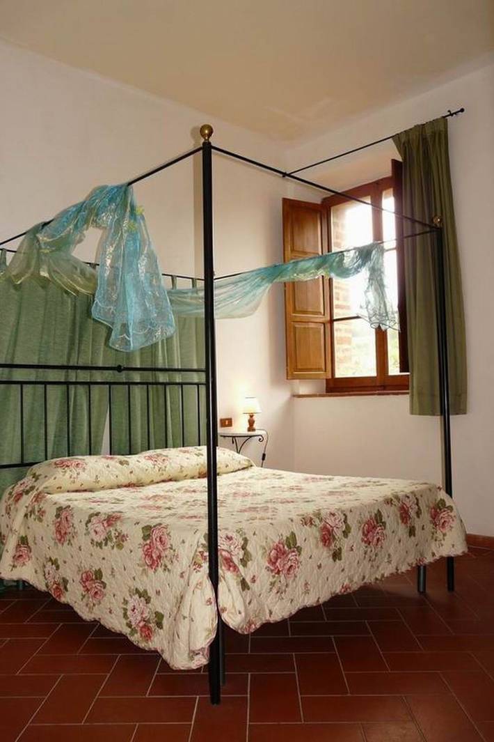 Ferienwohnung für 4 Personen, mit Pool und Garten