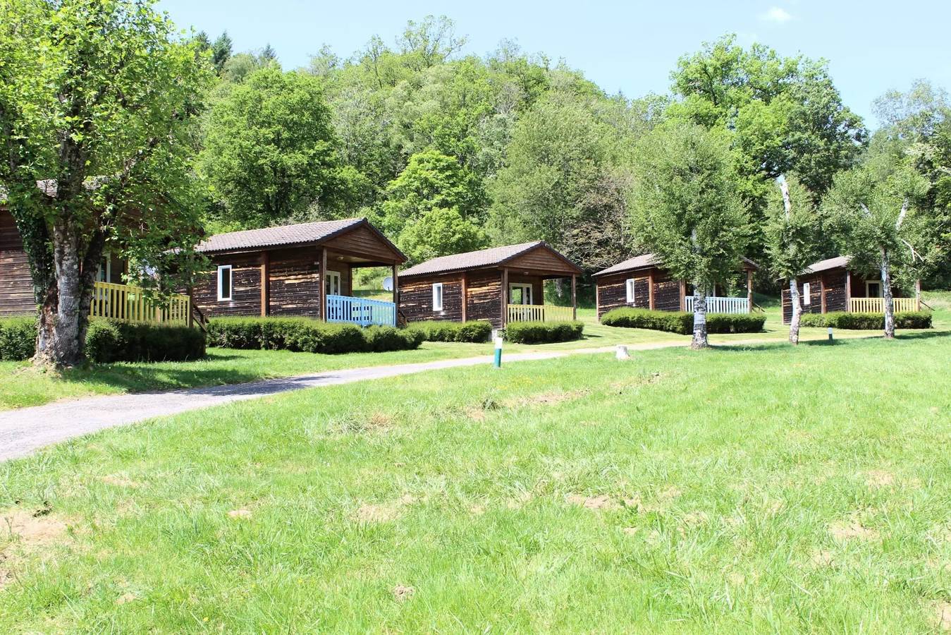 Gîte : 2 chambres dont 1 passante 4 personnes in Région de Tulle