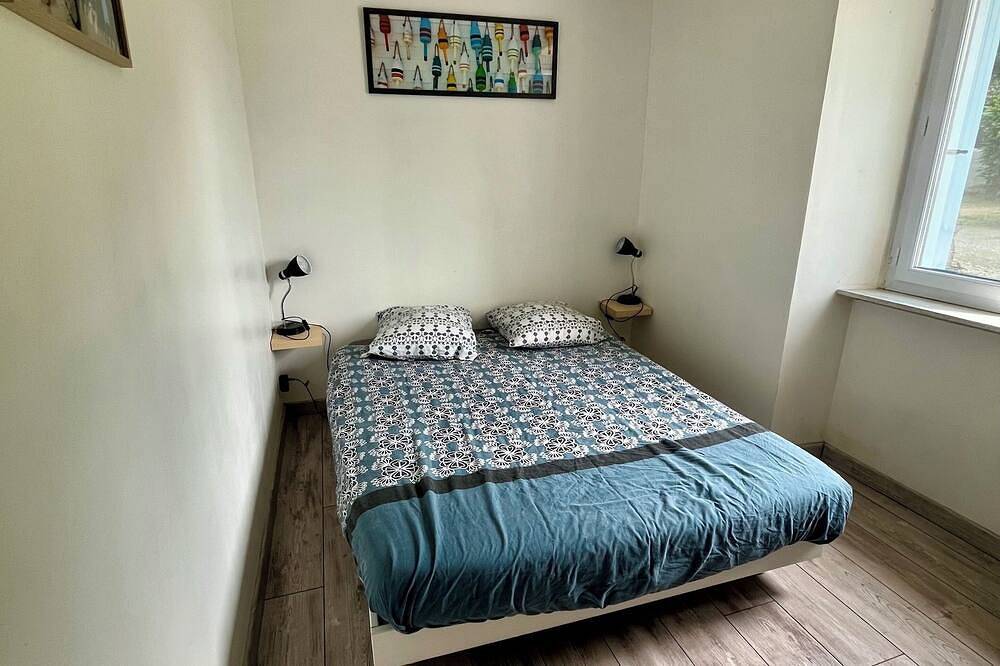 Entire apartment, Near Paimpol, Apartment 200m from Bréhec Beach in Plouézec, Côte de Goëlo