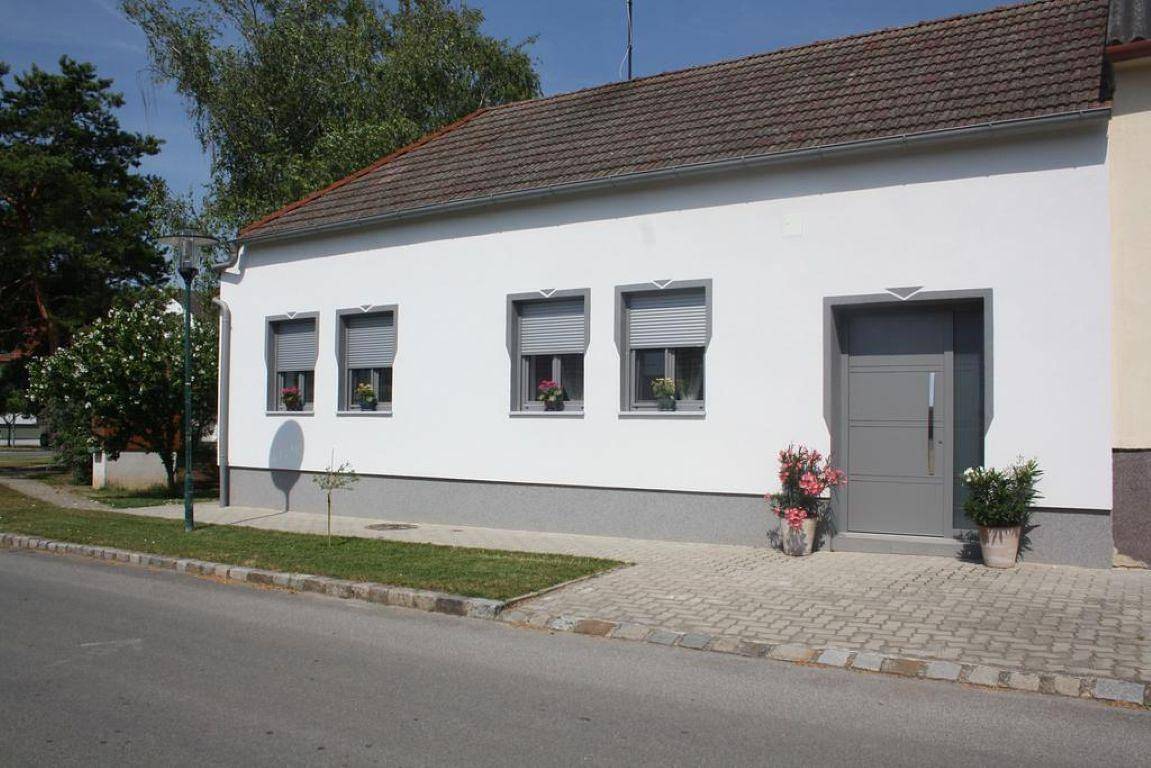 Ferienhaus, Dusche, Wc, 3 Schlafräume in Mönchhof, Neusiedlersee-Hügelland