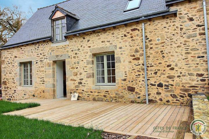 Gîte pour 6 personnes, avec jardin et terrasse à Lamballe - 2