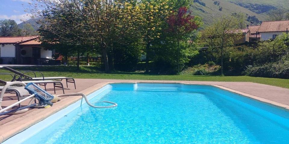 Chalet para 8 personas, con Balcón y Terraza además de Jardín y Piscina en Llanes - 3