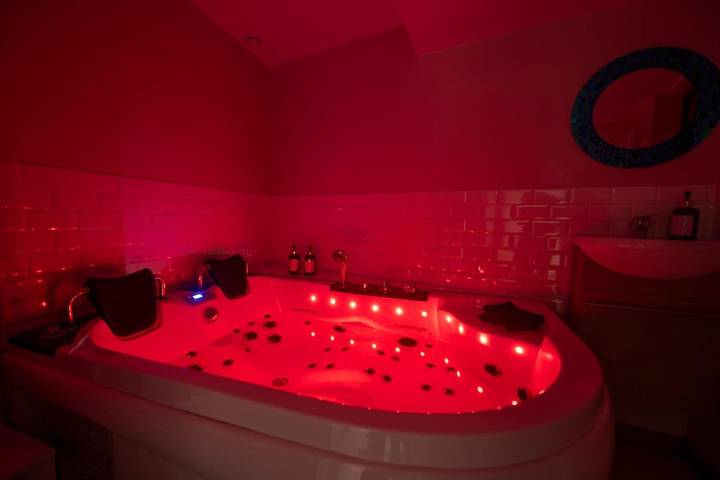 Gîte pour 2 personnes, avec Jacuzzi dans Templemars