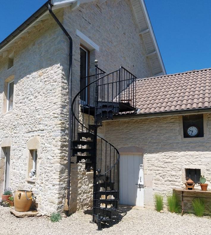 Chambre d’hôte pour 2 personnes, avec jardin et piscine dans l' Isère - 2