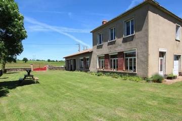 Gîte pour 6 personnes, avec jardin à Le Brignon