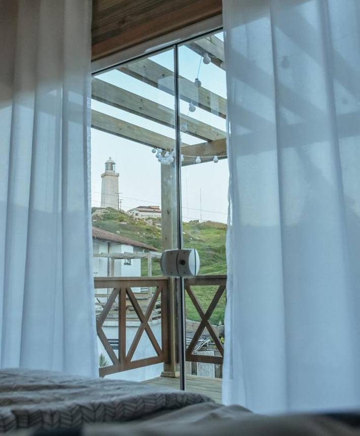 Casas e apartamentos de temporada para 4 pessoas, com jardim e balcão e ainda vista em Farol de Santa Marta