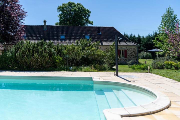 Chambre d’hôte pour 2 personnes, avec terrasse ainsi que piscine et jardin à Rouffignac-Saint-Cernin-de-Reilhac - 3