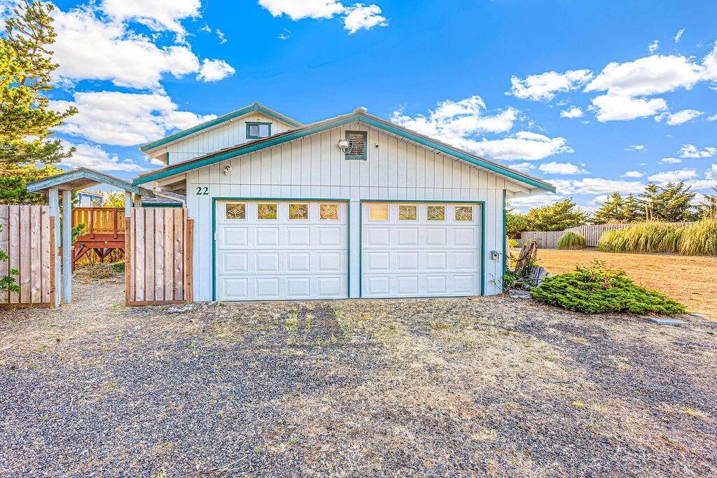 Brathouse By The Sea - Easy Access to the Pacific in Copalis Beach, Grays Harbor County