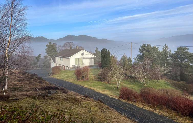 Ferienhaus für 8 Personen, mit Garten in Tysvær