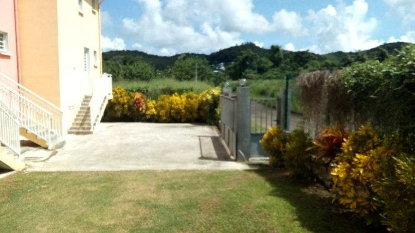 Gîte pour 6 personnes, avec piscine et jardin dans Anse à l'Ane - 3