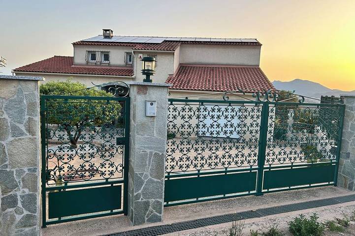 Appartement de vacances pour 5 personnes, avec piscine et balcon