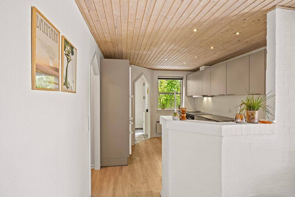 Ferienhaus mit Pool, Sauna und Spa in Henneby in Henne, Filsø See