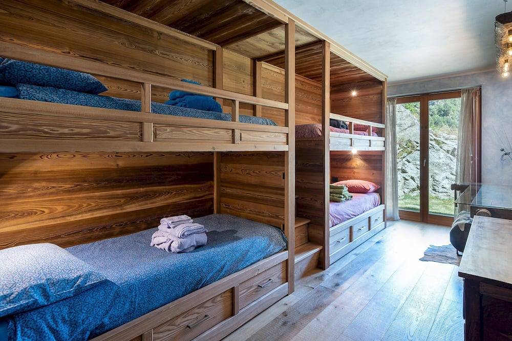 Chalet Walser 4+2, Emma Villas in Piode, Walliser Alpen