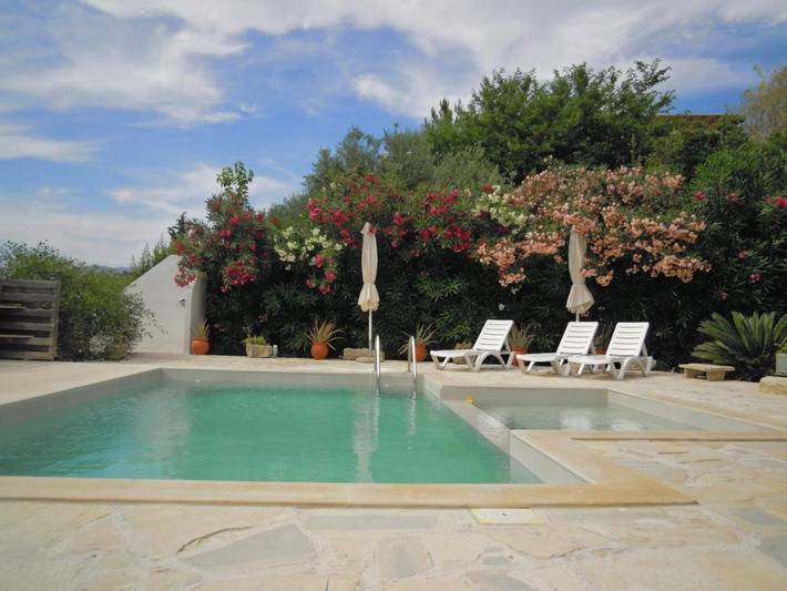 Ferienwohnung für 4 Personen, mit Garten und Pool sowie Ausblick - 1