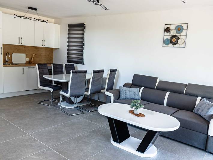 Camping für 6 Personen, mit Terrasse in Slowenien