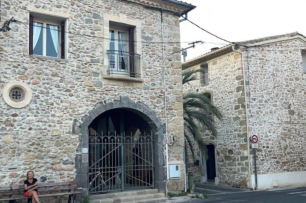 Entire apartment, Loft-holidy Appartement Spacieux à Proximité de la Plage in Pinet, Côte d'Améthyste