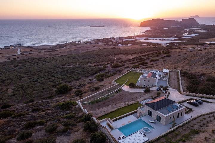 Ferienhaus für 6 Personen, mit Garten und Whirlpool sowie Sauna und Balkon in Kissamos Gemeinde