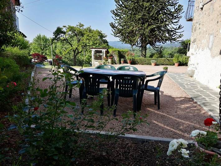 Gîte pour 4 personnes, avec jardin et vue à Bolzano Novarese