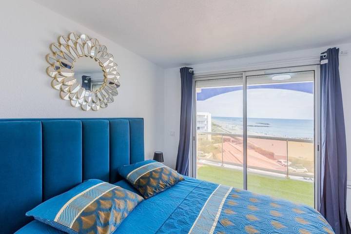 Gîte pour 4 personnes, avec terrasse et vue dans Port Saint Ange - 3