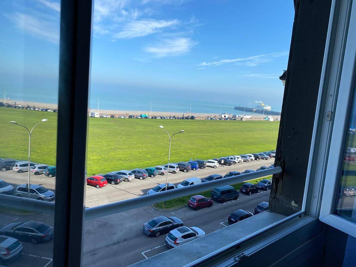 Appartement entier, L'air de la mer deux étoiles in Plage Dieppe, Dieppe