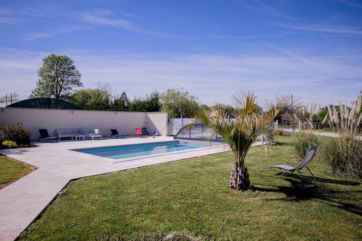 Gîte pour 7 personnes, avec Jardin dans Sassay