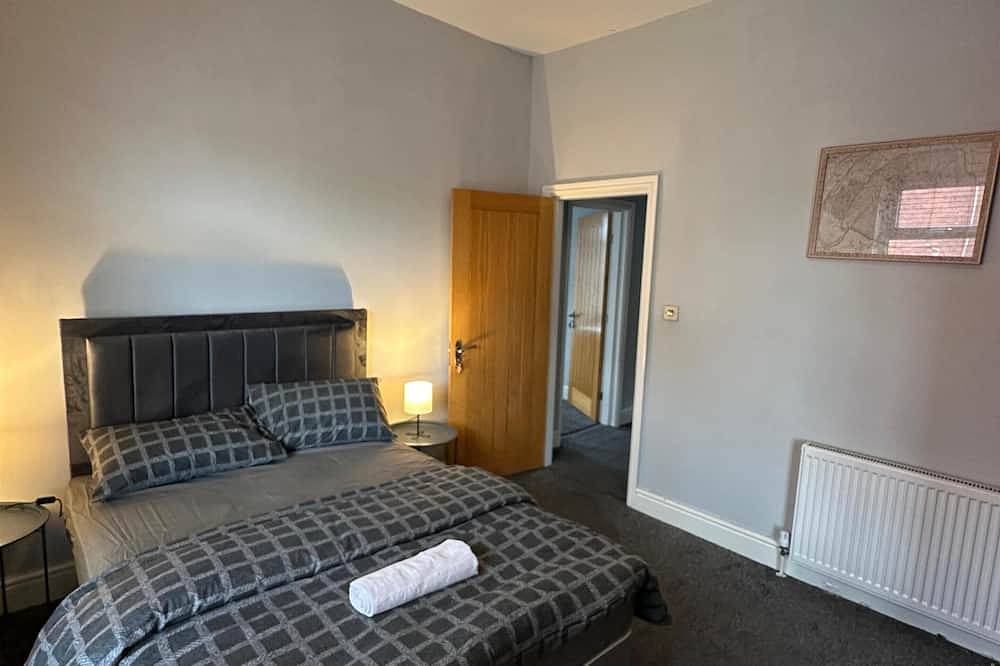 Cozy Room in Charming Home-Free Wi-Fi & Near Cafes in Heaton Chapel, Stockport