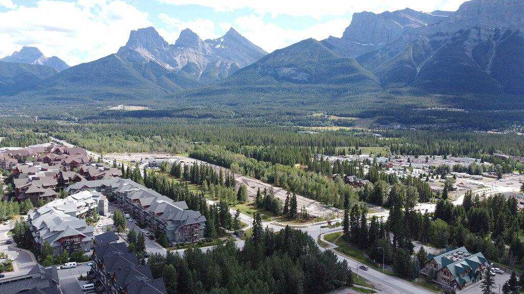 Ganze Wohnung, Luxus 2 Bdrm-2 Bad Eigentumswohnung im 5-Sterne-Solara Resort in Canmore, Banff-Nationalpark