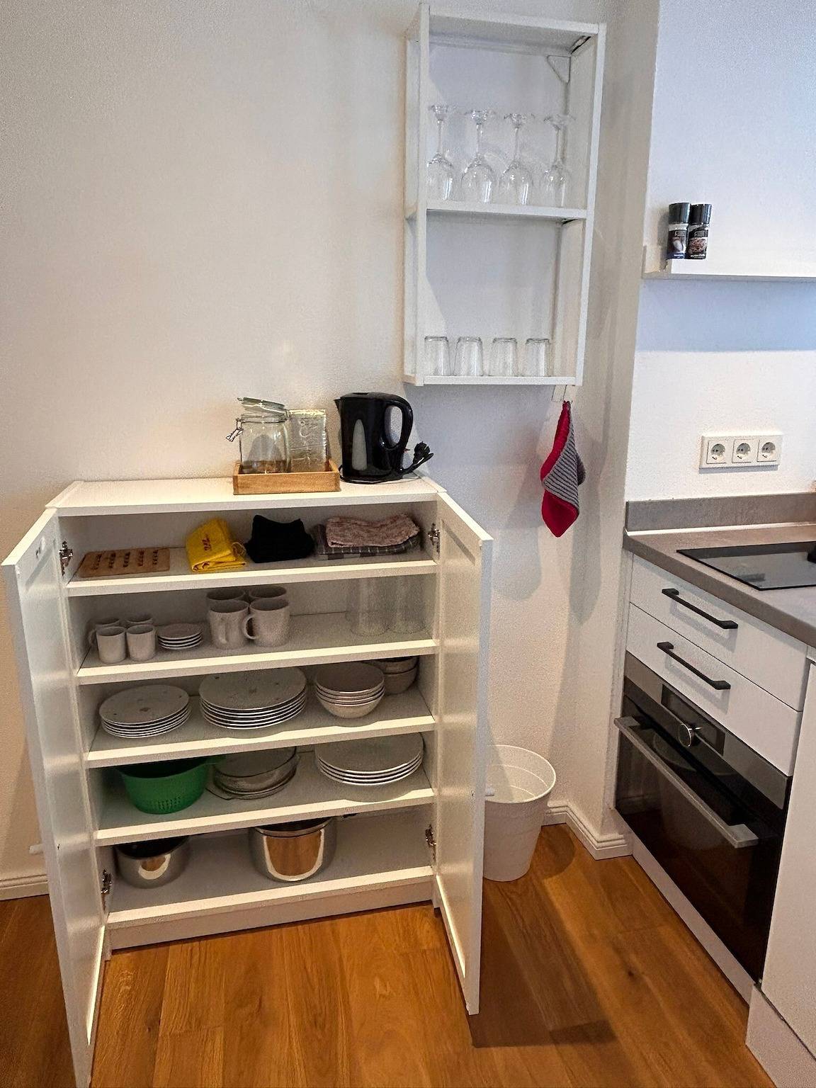 Apartamento entero, Apartamento 'Mit Terasse' con Wi-Fi in Neu-Anspach, Hochtaunuskreis