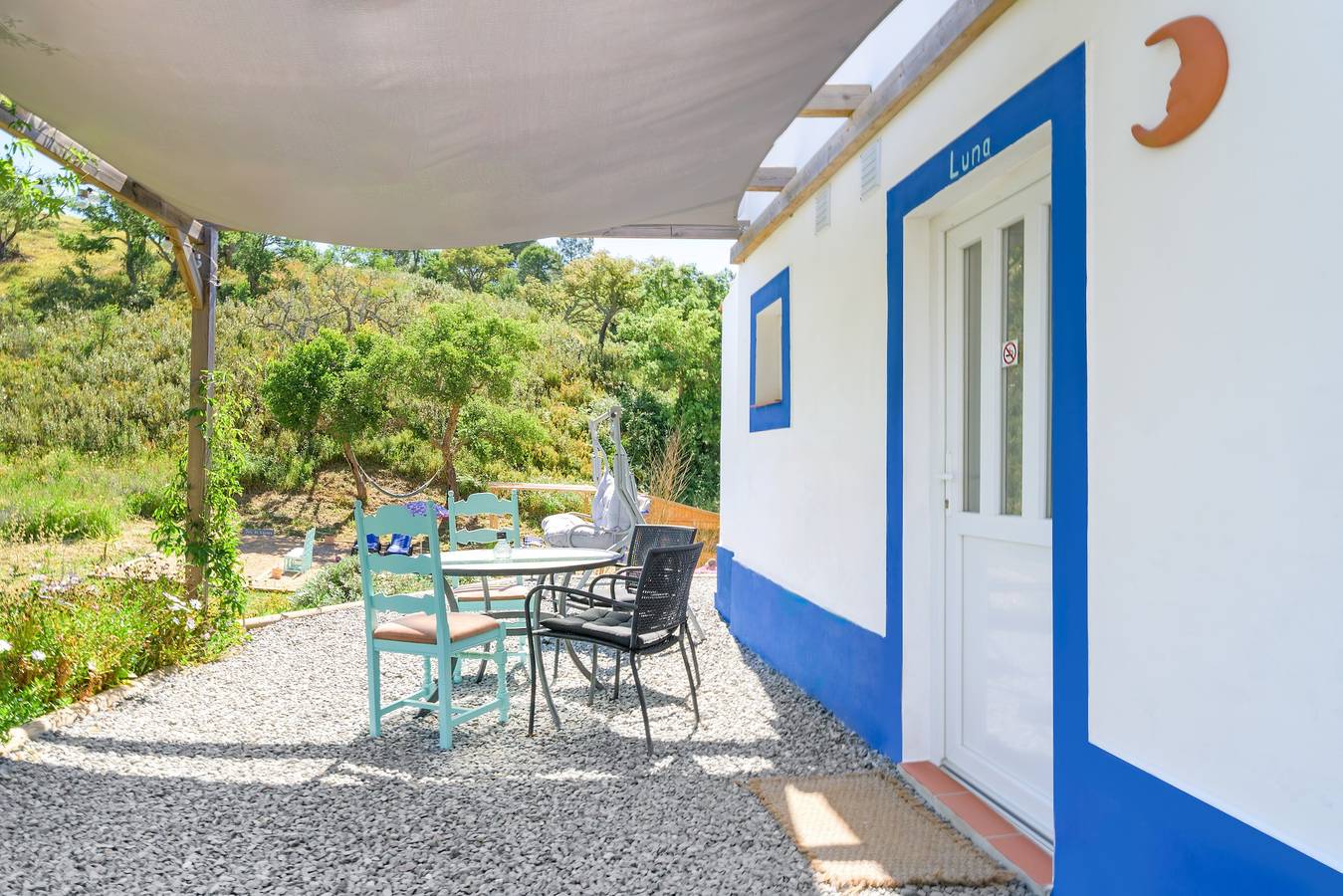 Apartamento inteiro, Apartamento 'Luna' com Vista para a Montanha, Piscina Partilhada e Wi-Fi in Relíquias, Alentejo Litoral