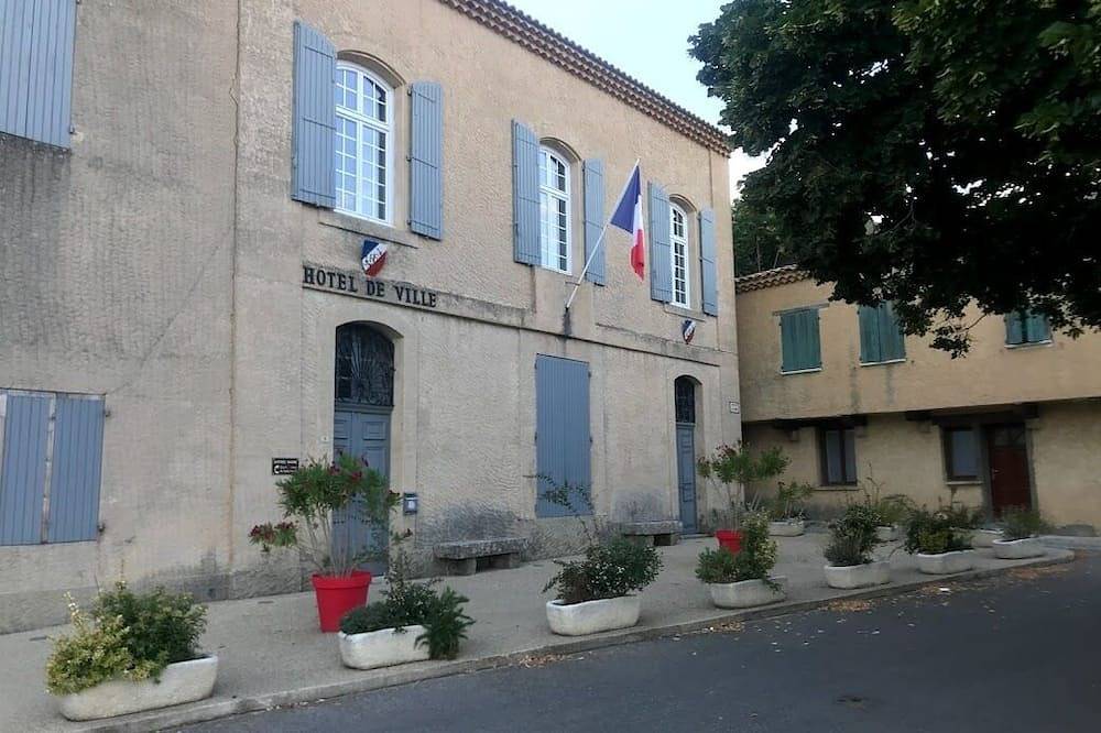 Geheel appartement, In the shadow of the giant of Provence in Mormoiron, Parc naturel régional du Mont-Ventoux