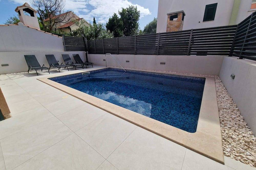 Casa vacanza a Ciovo a partire da 554€ a notte