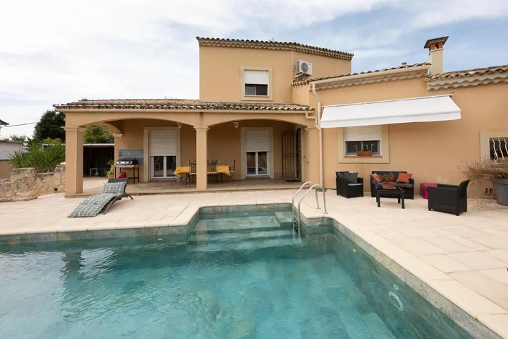 Chalet para 6 personas, con vistas además de jardín y piscina, Se admiten mascotas - 1