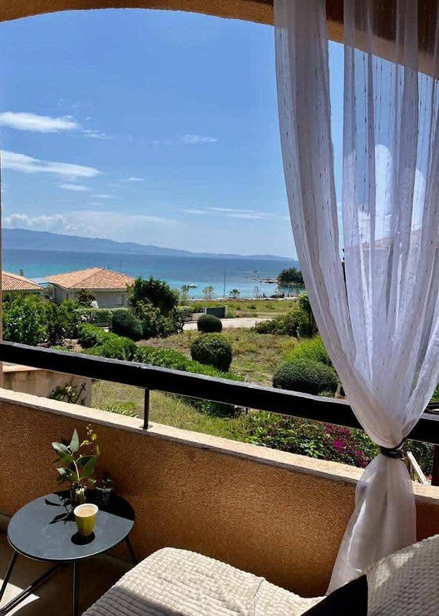 Gîte pour 2 personnes, avec terrasse dans Plage Marinella - 4