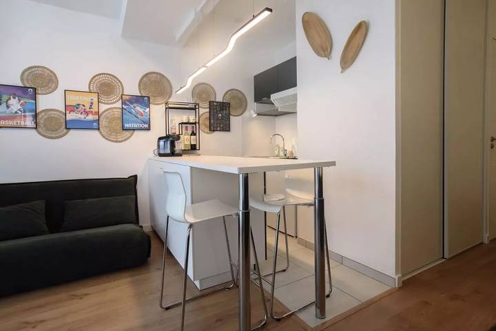 Studio pour 2 personnes, avec jardin à Oullins