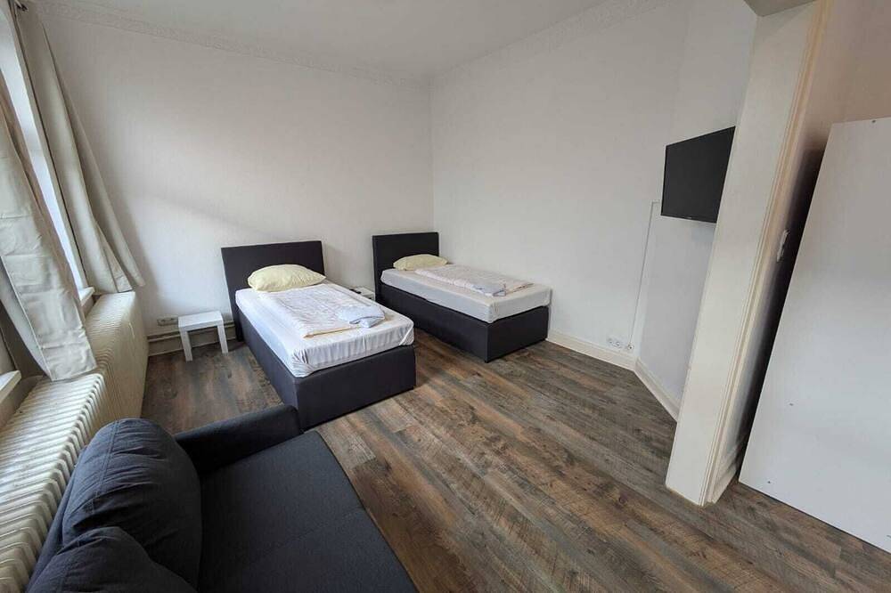 Kieler Straße 76 - 2 Schlafzimmer mit Dachterrasse in Neumünster, Schleswig-Holstein Binnenland