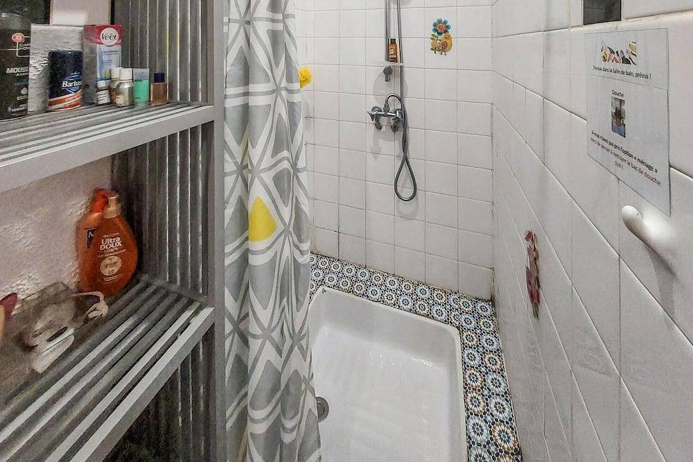 Apartamento entero, Awesome apartment in saint-étienne with Wifi in Saint-Étienne, Parque Natural Regional de Pilat