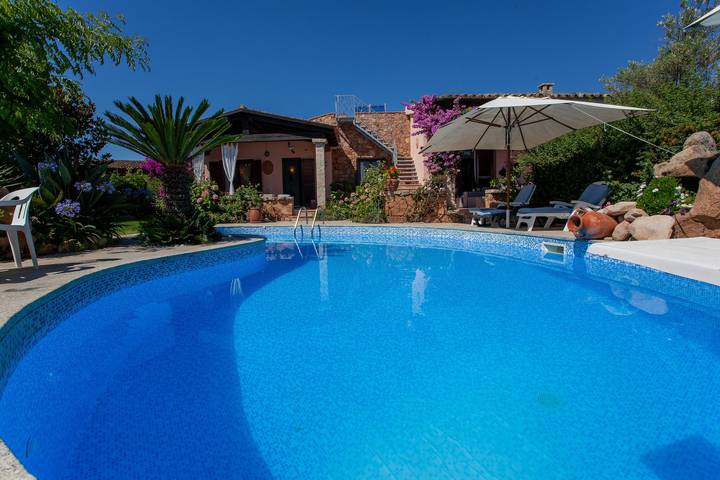 Villa pour 10 personnes, avec Balcon ainsi que Jacuzzi et Jardin