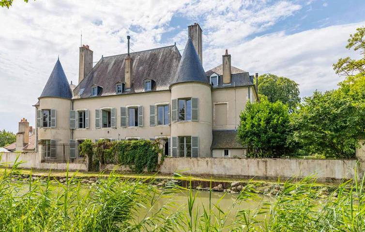 Maison de vacances pour 15 personnes avec jardin in Marmagne (Cher), Région de Bourges