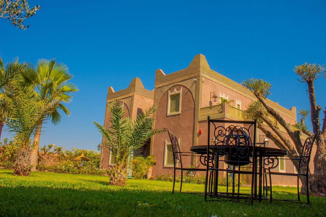 Villa pour 20 Personnes dans Al Ouidane, Marrakech-Safi