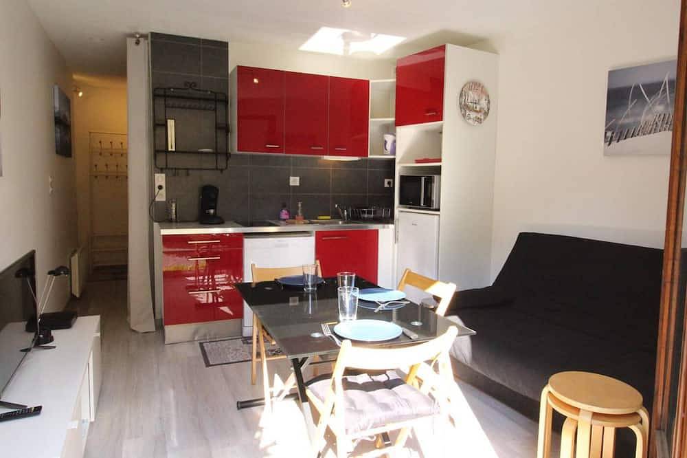 Appartement entier, Studio Cabine Rdc pour 2/3 Pers avec Jardin, Parking, Ll, Lv, Wifi - Proche Thermes et Télécabine in Luchon-Superbagnères, Bagnères-de-Luchon