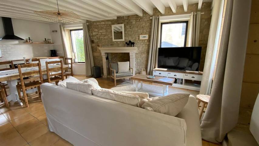 Gîte pour 5 personnes, avec jardin et jacuzzi à Juaye-Mondaye