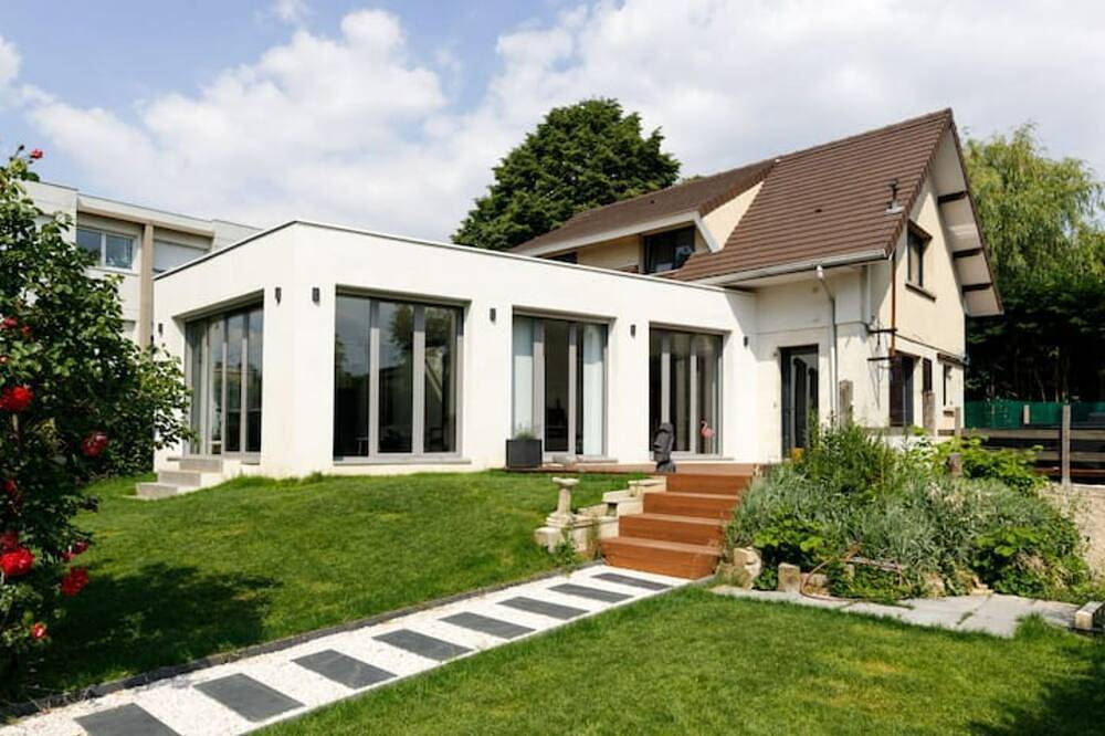 Villa 145m2 modern 4 bedrooms, beautiful terrace and garden near Paris in L'Haÿ-les-Roses, Valle del Marne