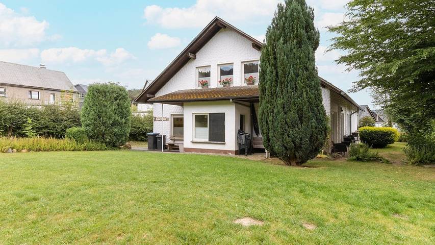 Ferienhaus für 23 Personen, mit Garten und Balkon - 1