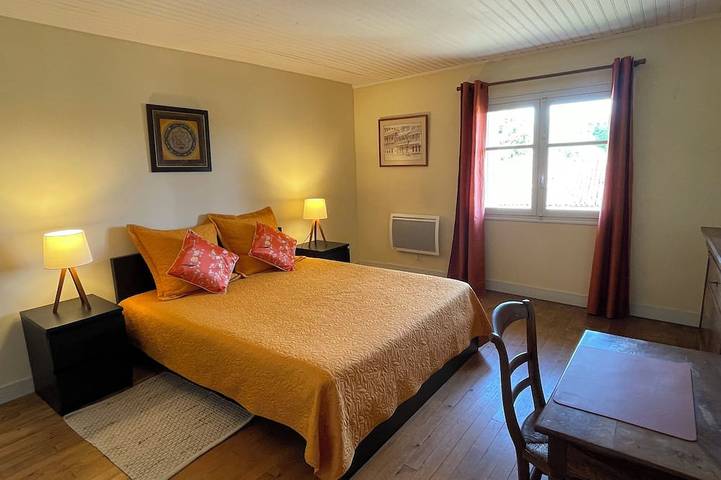 Gîte pour 6 personnes, avec jardin à Barsac - 4