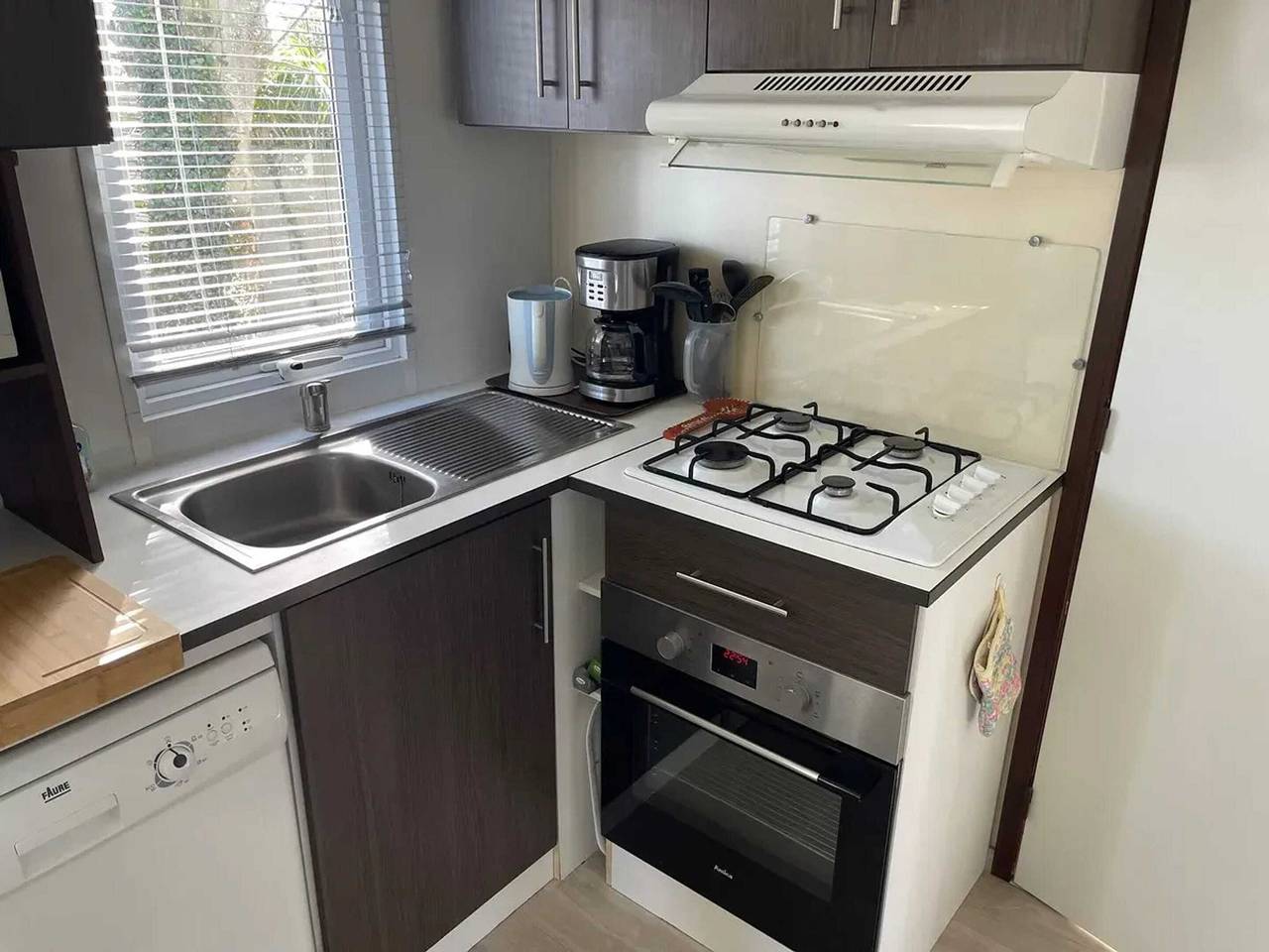 Bungalow accueillant avec vue sur la mer à Bernières-sur-Mer in Bernières-sur-Mer, Région de Caen