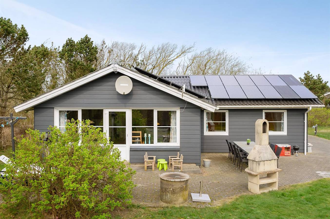 Pet friendly home in Hvide Sande with sauna in Bjerregård, Holmsland Klit