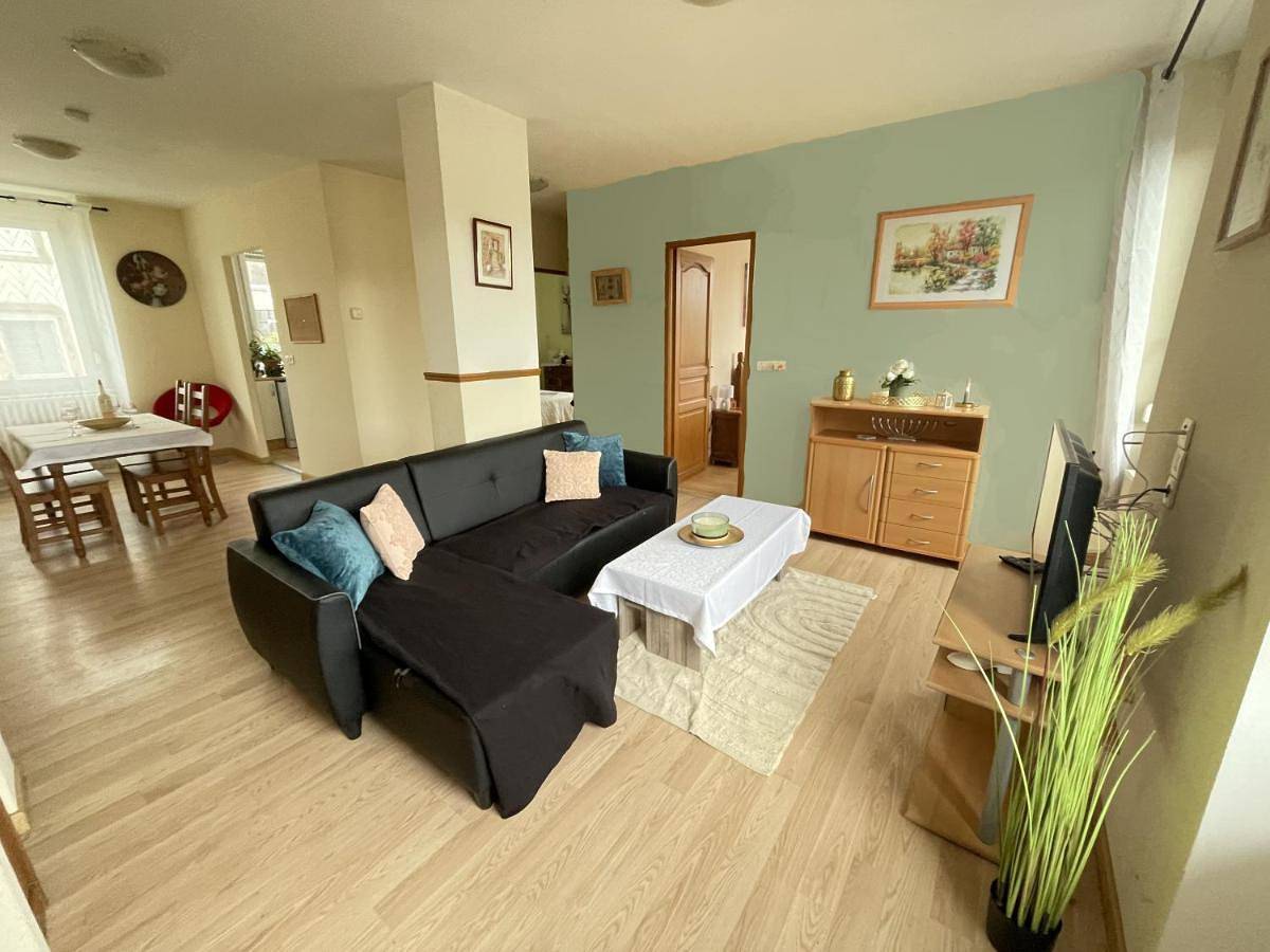 Appartement entier, Top T3 super cosy frontière suisse in Delle, Massif du Jura