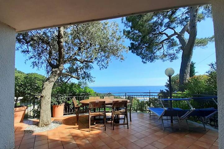 Chalet para 6 personas, con terraza y jardín - 1