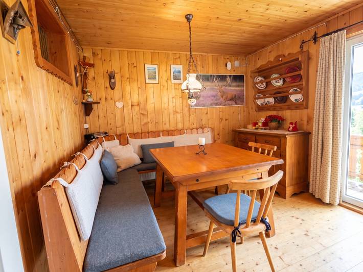 Gemütliche Hütte im Schigebiet Zettersfeld in Schobergruppe, Thurn