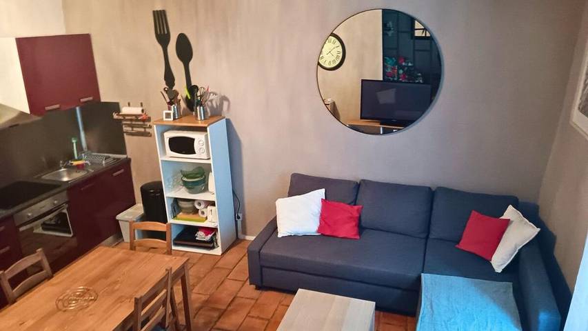 Gîte pour 4 personnes, avec Terrasse à Saint-Laurent-le-Minier - 3